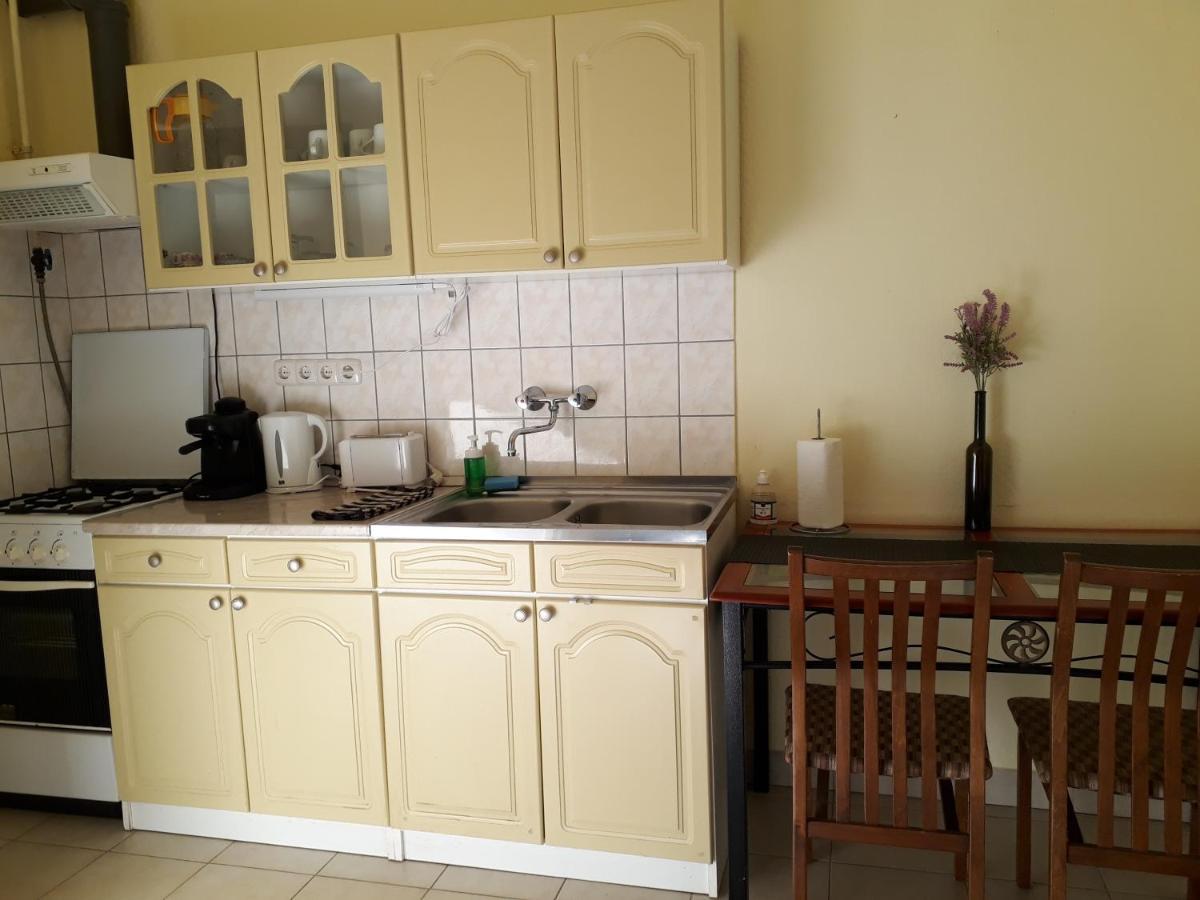 Oerveny Vendeghaz Hotel Tiszafüred Стая снимка